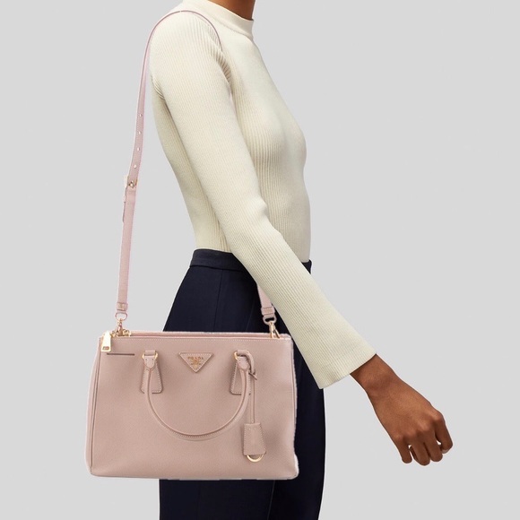 Prada Small Saffiano bag - Picture 2 of 2